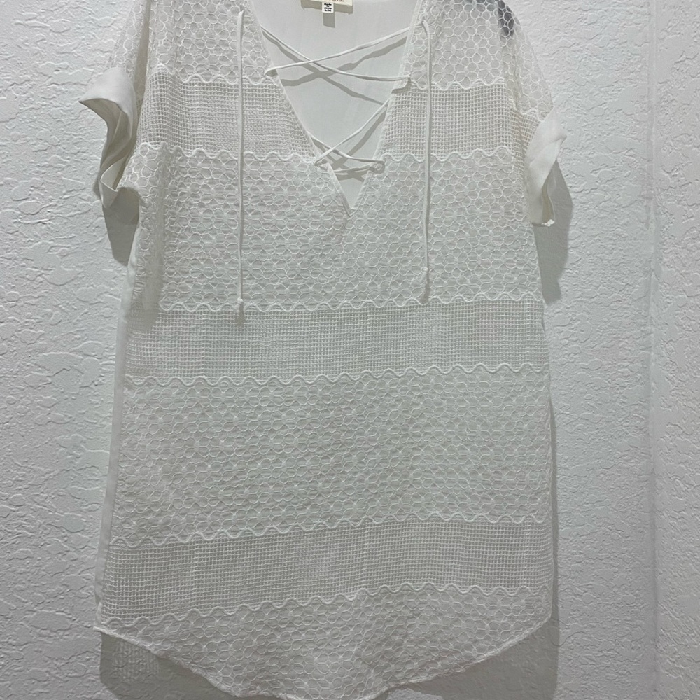 🇺🇸SALE🎈 Francesca’s - White Beach Cover Up - S/M -